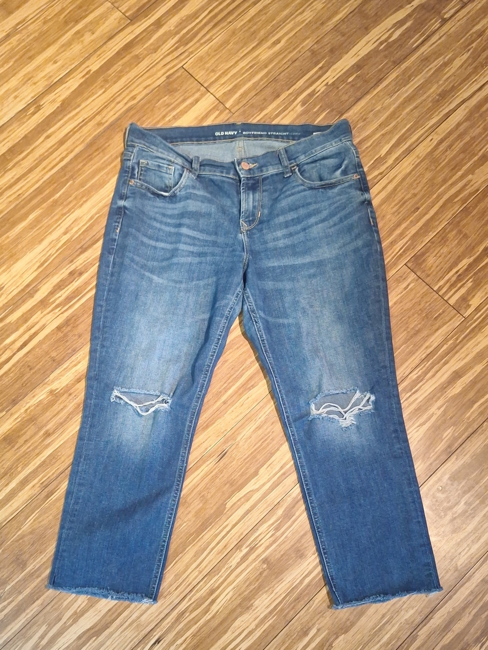 Old Navy Womens Boyfriend Straight Distressed Jeans Size 6 EUC